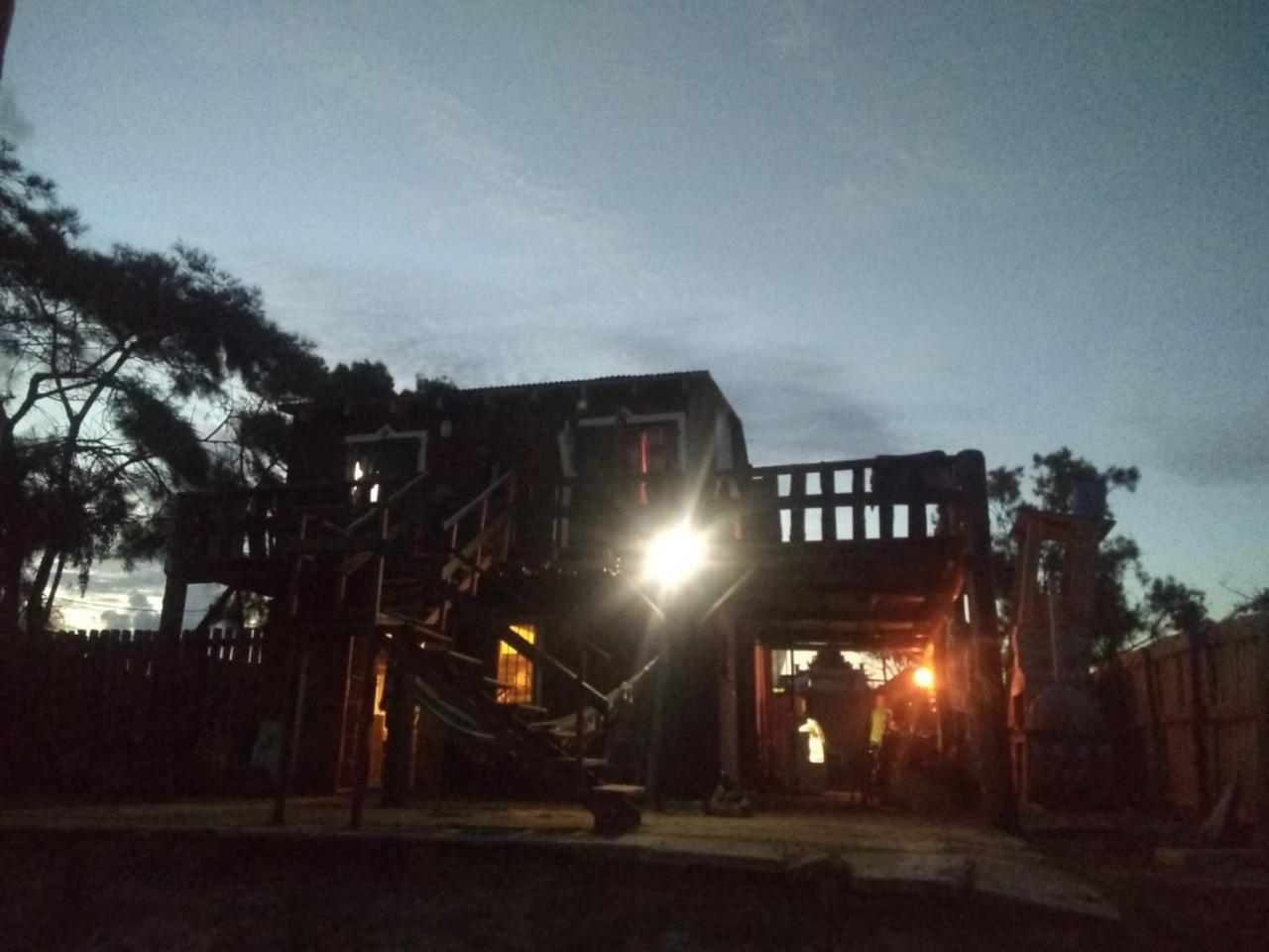 Casa De Huespedes Amigos Del Diablo Hotel ปุนตาเดลดีอาโบล ภายนอก รูปภาพ