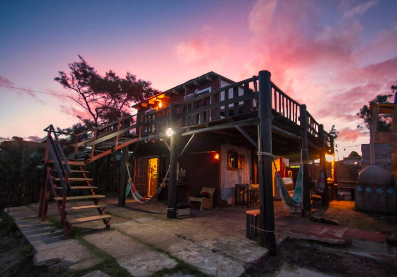 Casa De Huespedes Amigos Del Diablo Hotel ปุนตาเดลดีอาโบล ภายนอก รูปภาพ